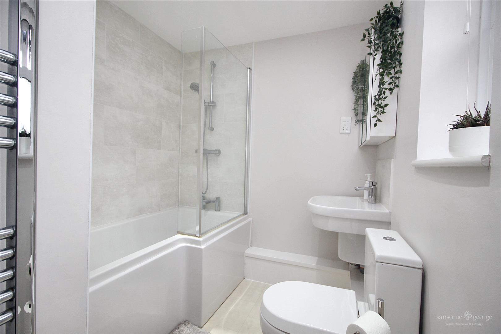 Langley Hill Close, Tilehurst, Reading